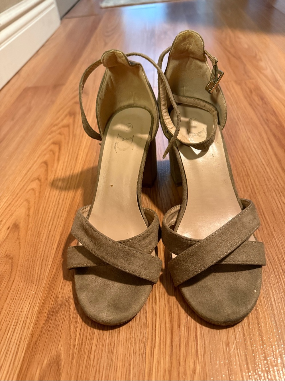 Women’s Suede Ankle-Strap Block Heel Sandals - Taupe